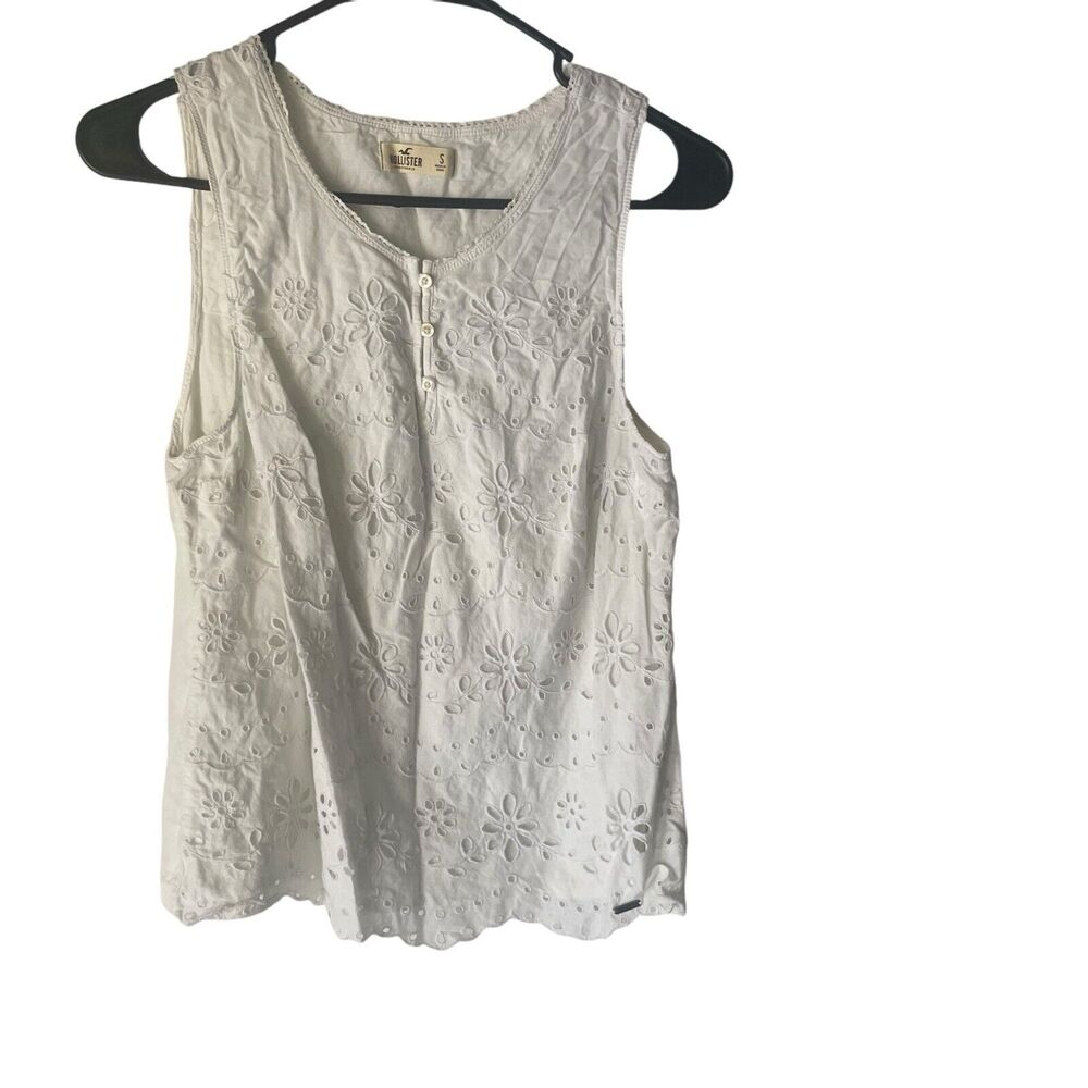 Hollister Y2k Size Small White‎ Eyelet Babydoll Floral Cottagecore Feminine Top